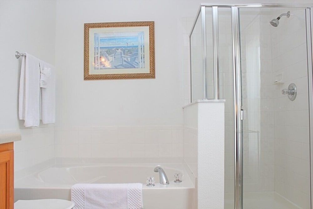 Berkeley Executive - Five Bedroom Home Villa, Multiple Beds, Pool Access, Pool View (Berkeley Pool Home) 8