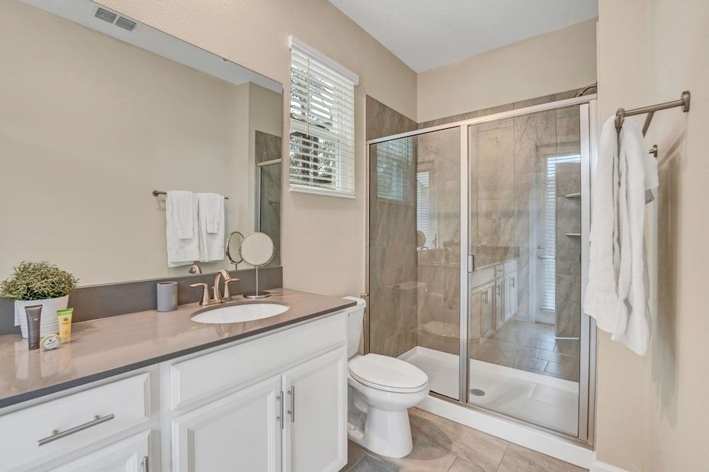 Storey Lake Resort Storey Lake Resort 5 Bedroom Vacation Home with Pool (2010) 13