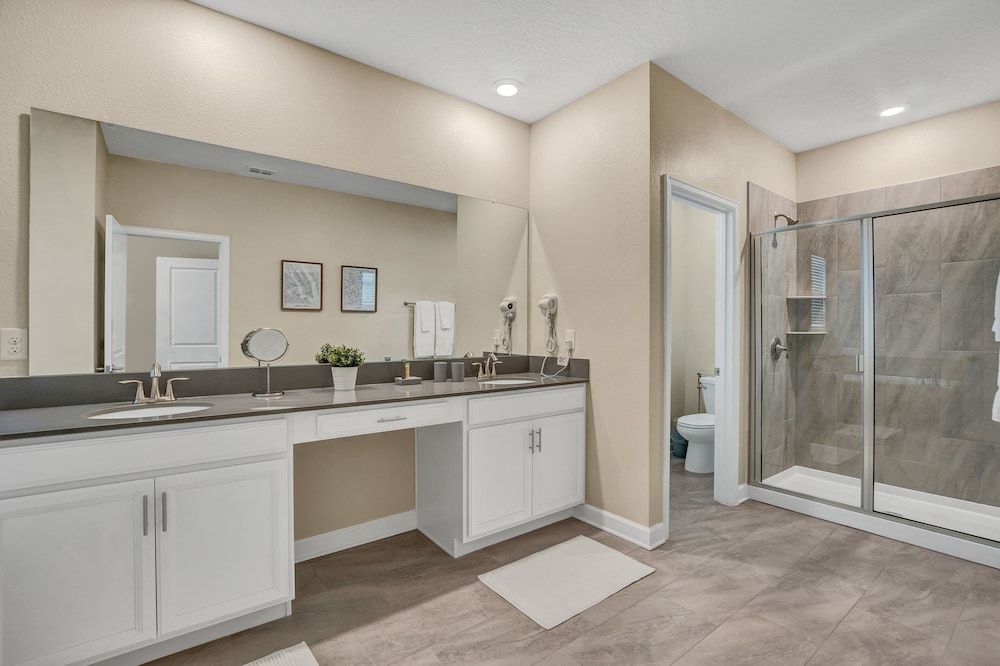 Storey Lake Resort Storey Lake Resort 5 Bedroom Vacation Home with Pool (2010) 14