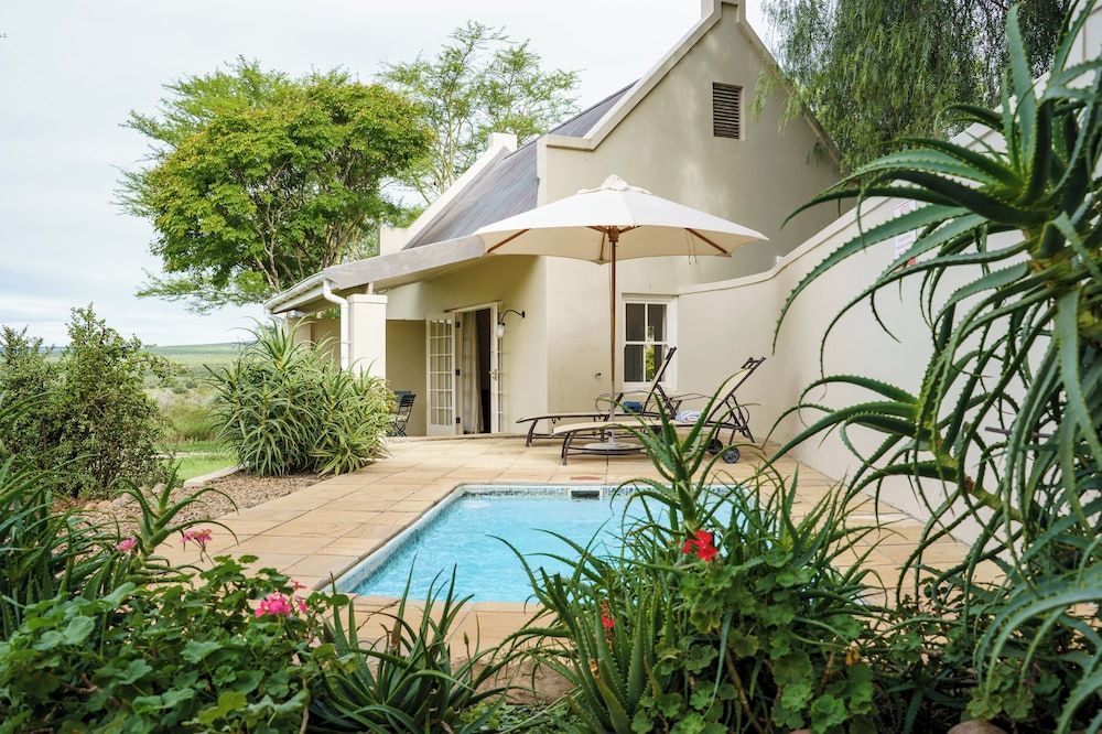 RiverBend Lodge Honeymoon Suite 3