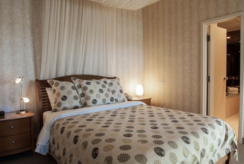 Hôtel Castel Suite, 1 King Bed