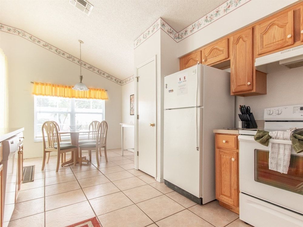 undefined 3 Bedroom Home With Private Screened Pool With Rock Waterfall Feature and Gameroom by Florida Dream Homes 4