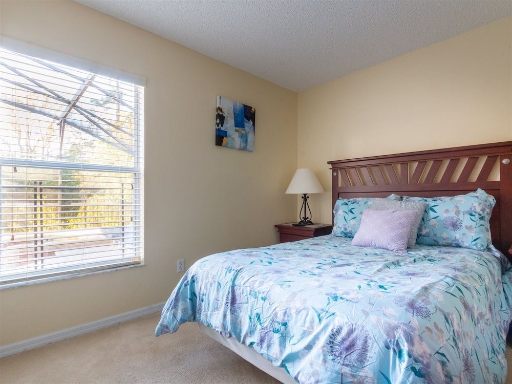 4 Bed and 3 Bath in Perfect Location With Pool by Florida Dream Home House (4 Bed and 3 Bath in Perfect Location ) 3