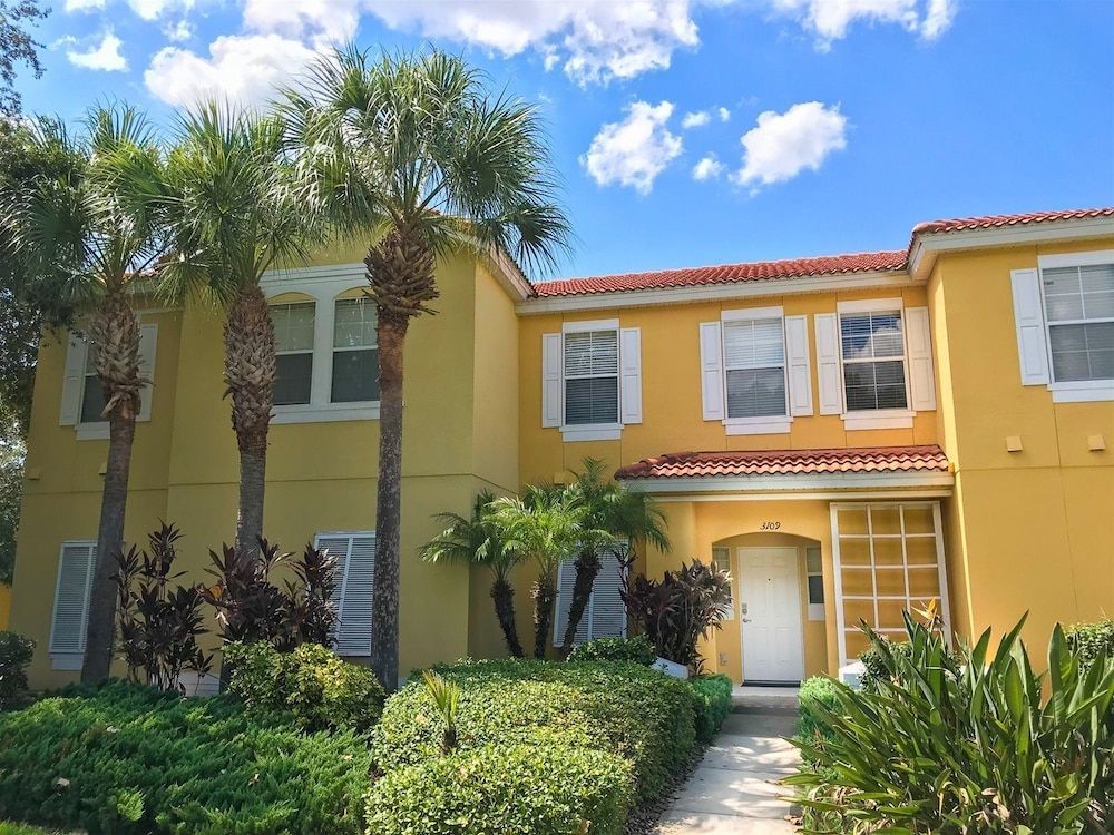 undefined Private Screened Splash Pool Overlooking Tranquil Lake Right Beside Disney World by Florida Dream Homes 2