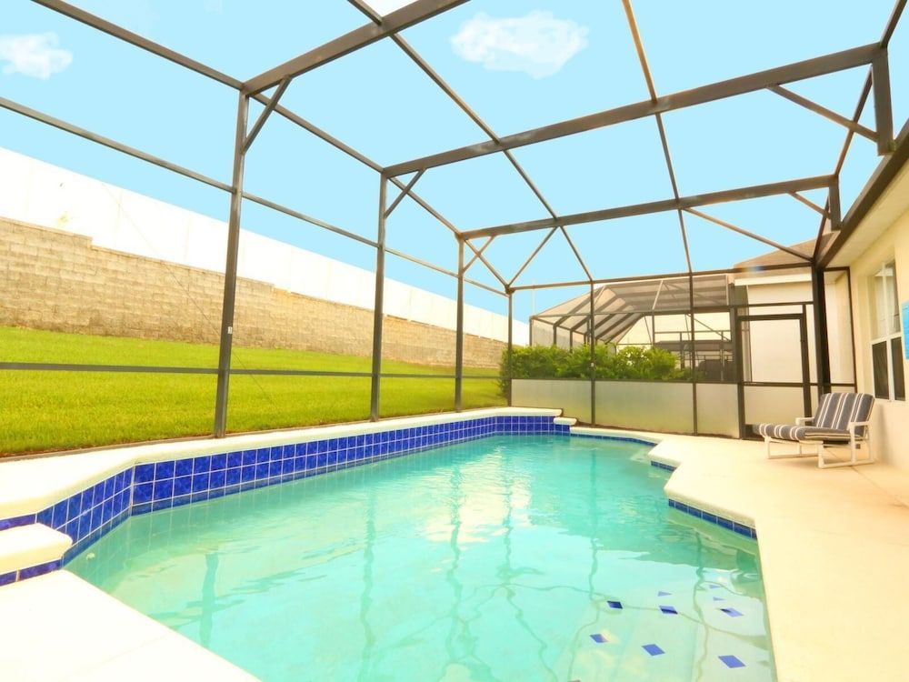 undefined 4 Bed 2245 4