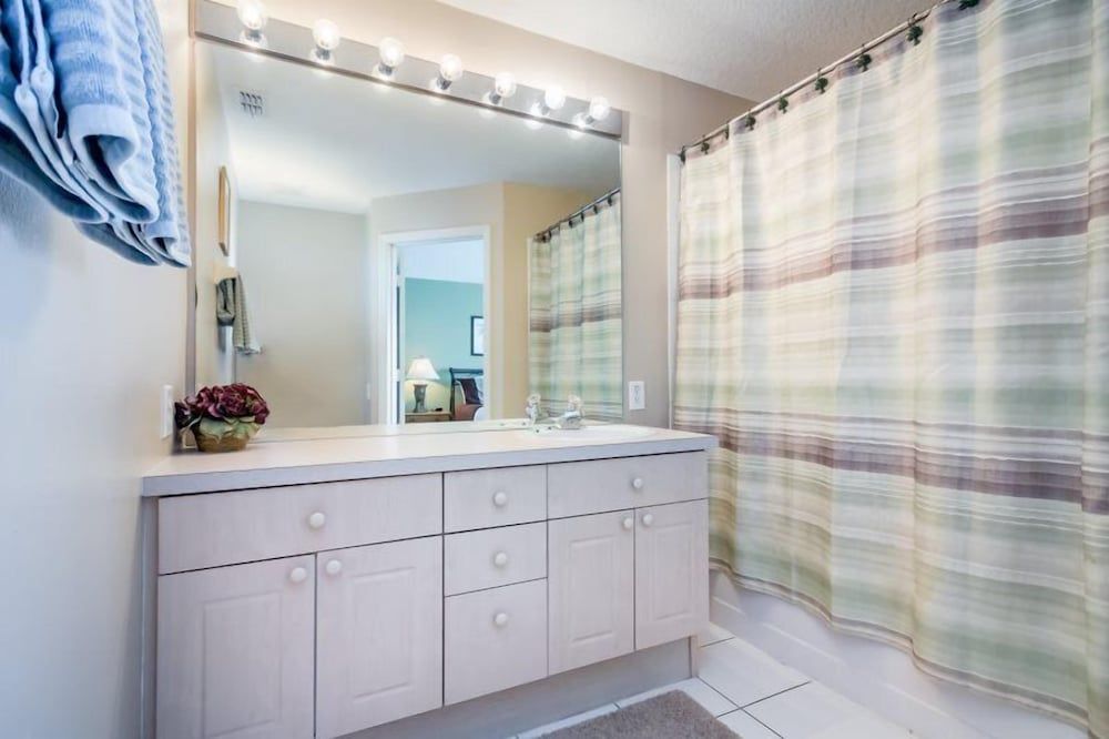 Windsor_palms_2323n House 9