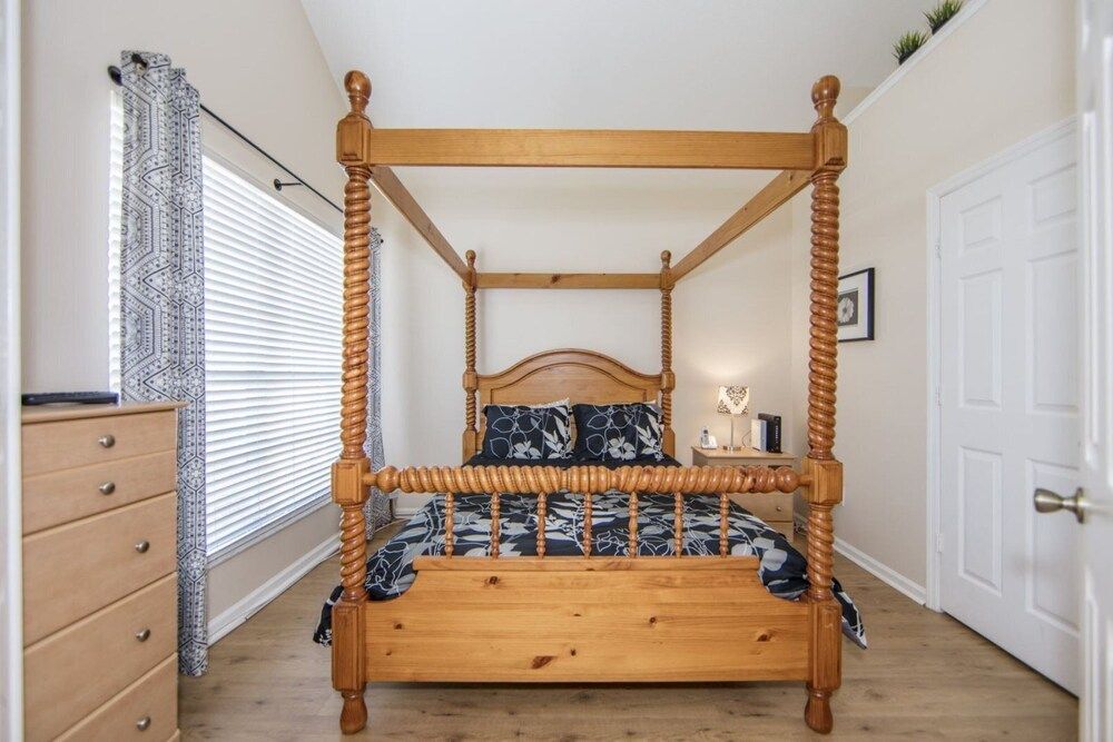 undefined Windsor_palms_8169n 8