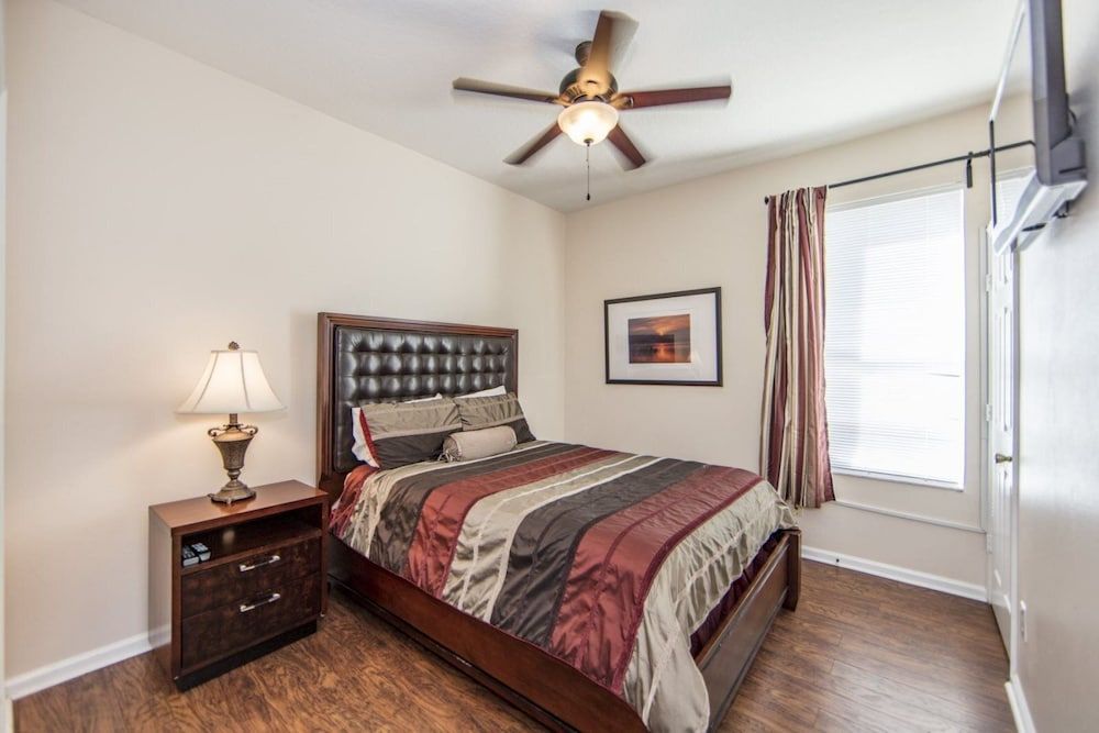 undefined Windsor_palms_8169n 9