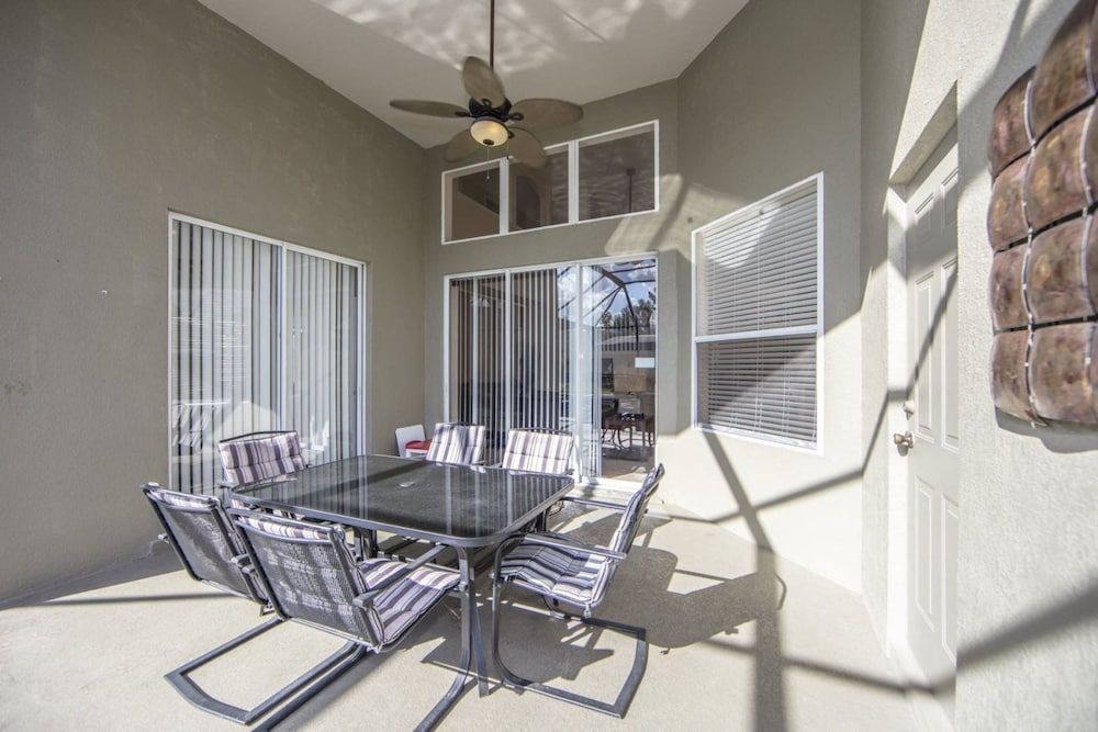 Windsor_palms_8169n House 16