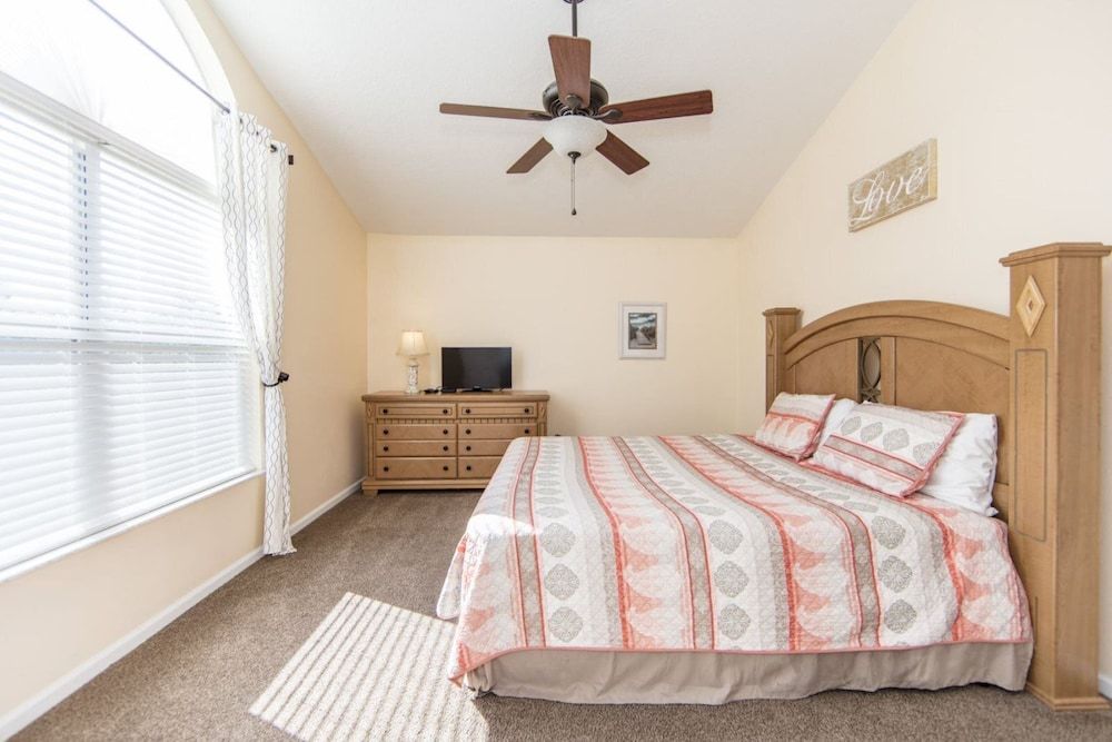 undefined Windsor_palms_8169n 10