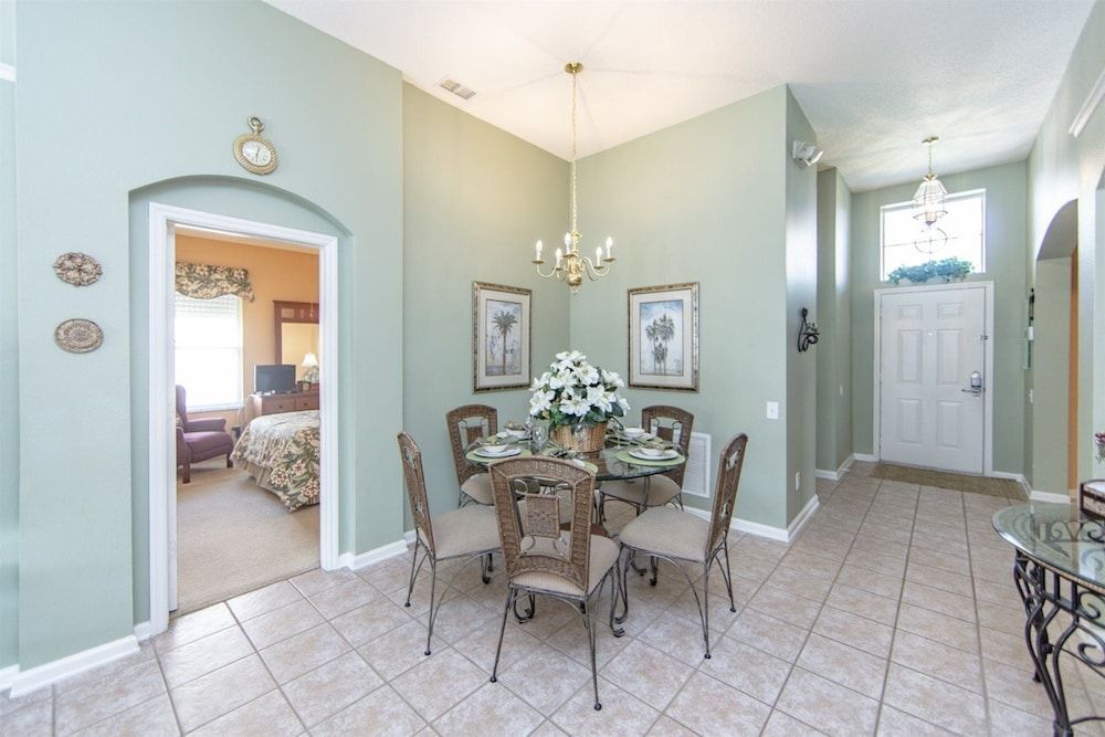 undefined Windsor_palms_8144 3