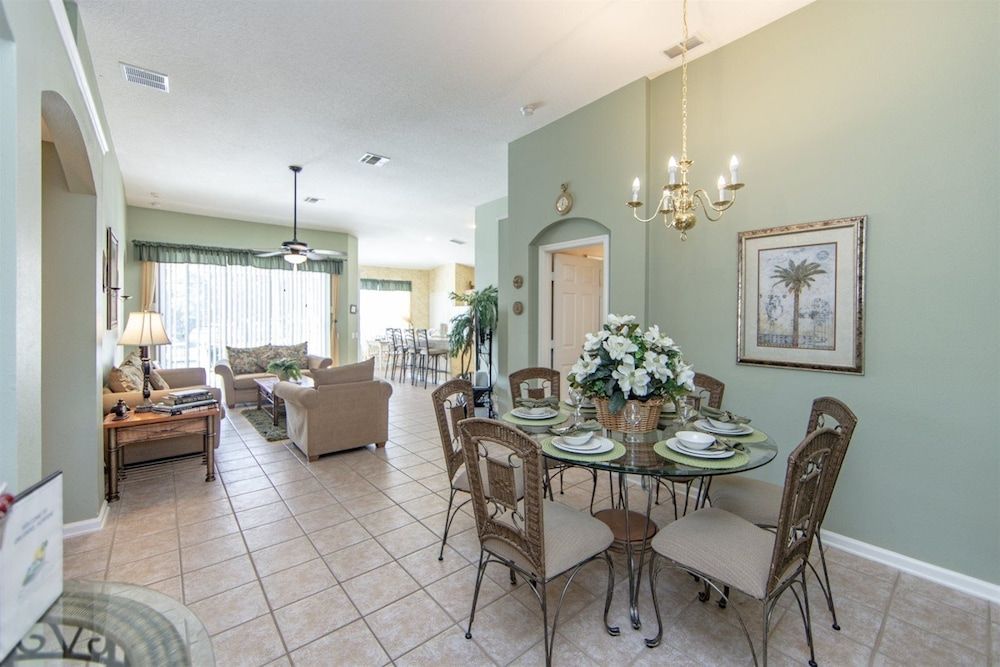 undefined Windsor_palms_8144 5