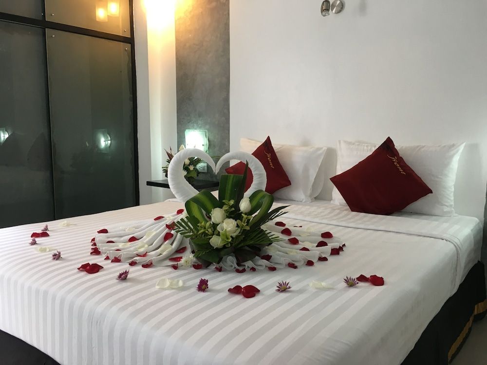 The Front Hotel and Apartment Standard Studio, 1 King Bed, City View 3