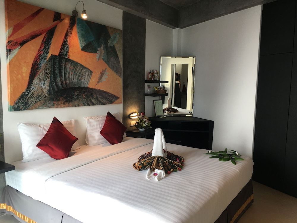 The Front Hotel and Apartment Standard Studio, 1 King Bed, City View 11