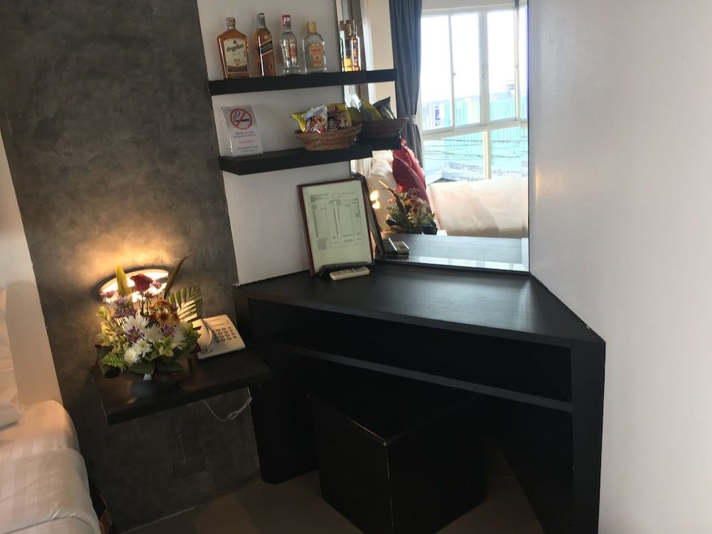 The Front Hotel and Apartment Standard Studio, 1 King Bed, City View 34
