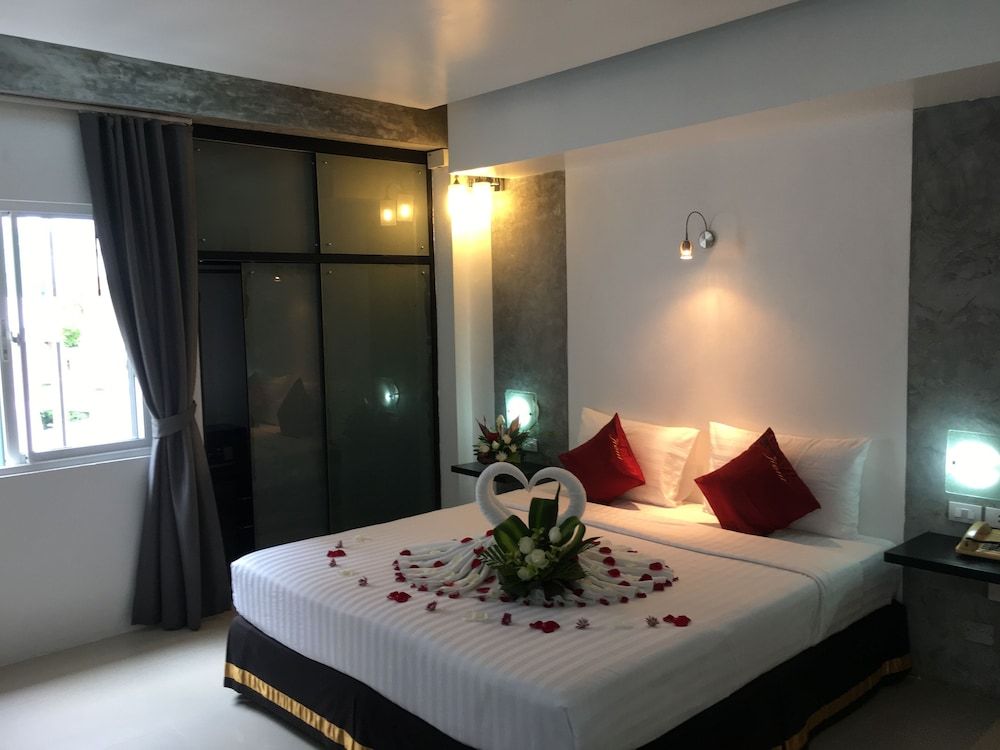 The Front Hotel and Apartment Standard Studio, 1 King Bed, City View 15