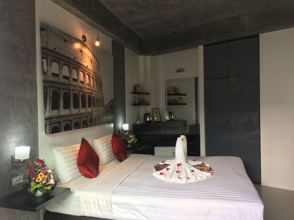 The Front Hotel and Apartment Standard Studio, 1 King Bed, City View 12