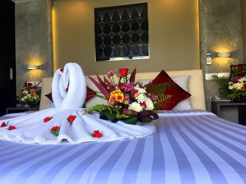 undefined The Front Hotel and Apartment 6