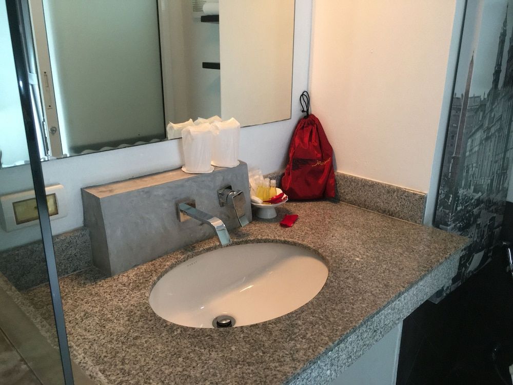 The Front Hotel and Apartment Standard Studio, 1 King Bed, City View 20