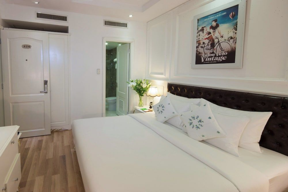 Saigon Tranquill Deluxe Room