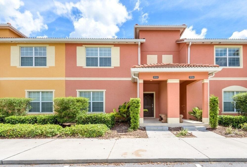 undefined 8944cuban 4 Bedroom Townhouse by RedAwning 3