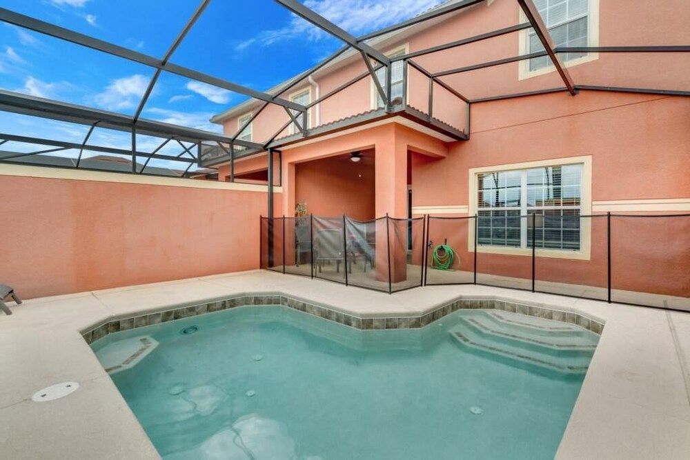 8944cuban 4 Bedroom Townhouse by RedAwning Townhome, 4 Bedrooms 13