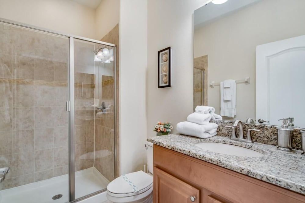 8944cuban 4 Bedroom Townhouse by RedAwning Townhome, 4 Bedrooms 24