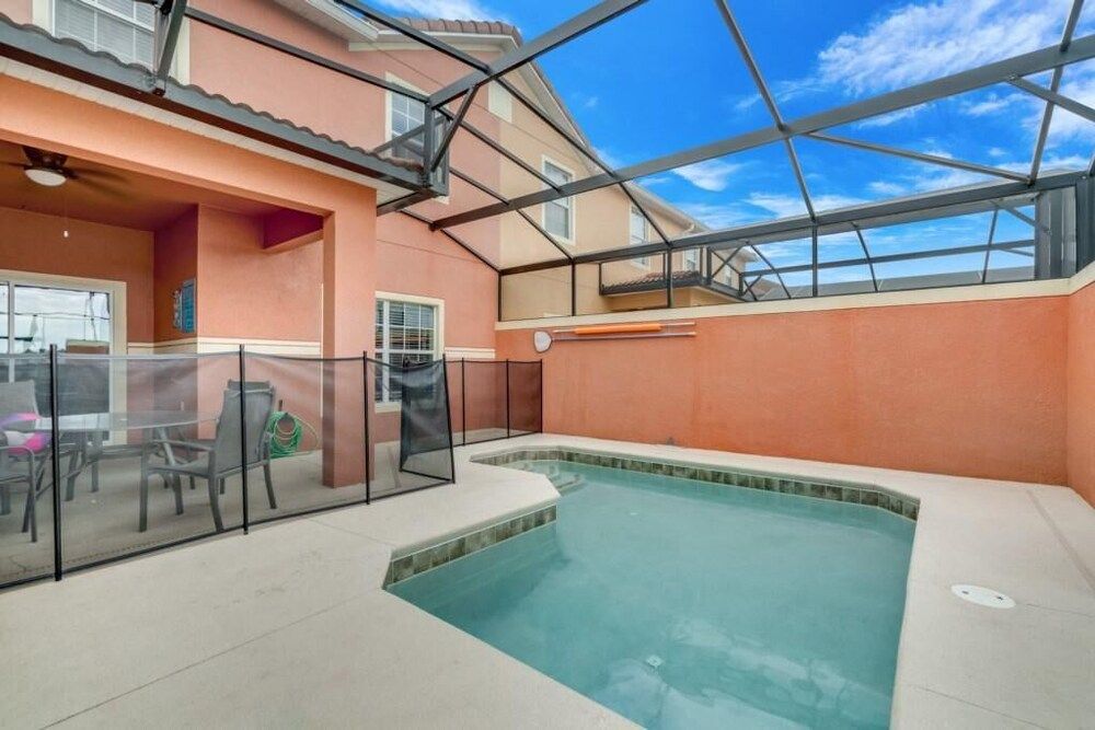 8944cuban 4 Bedroom Townhouse by RedAwning Townhome, 4 Bedrooms 14