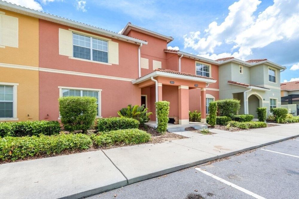 undefined 8944cuban 4 Bedroom Townhouse by RedAwning 8