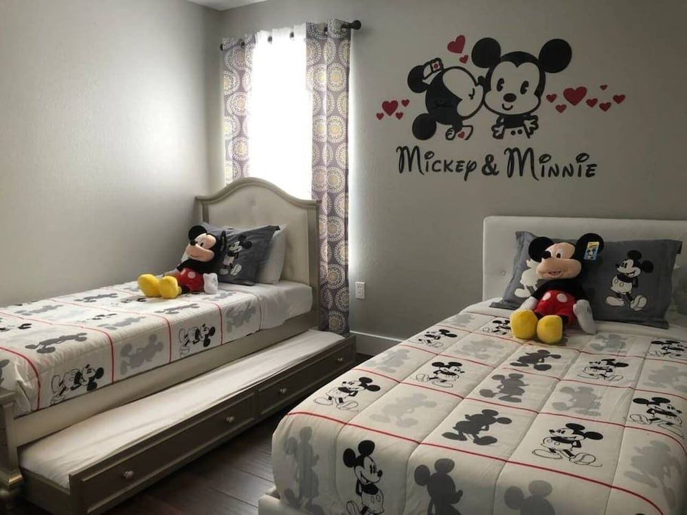 undefined Hamlet by I-4 · New! 5 Bedroom Pool Villa. Sleep 15+ Orlando