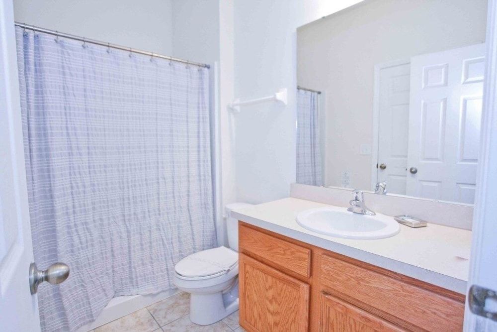 4563 Ada Lane 2596 4 Bedroom Townhouse by RedAwning Townhome, 4 Bedrooms 19