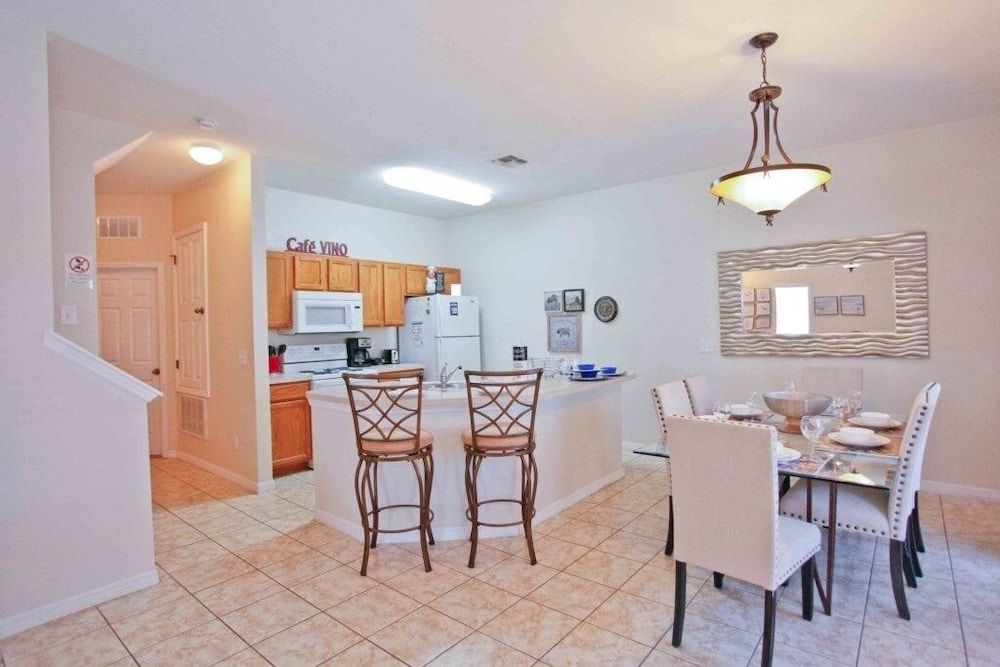 4563 Ada Lane 2596 4 Bedroom Townhouse by RedAwning Townhome, 4 Bedrooms 11