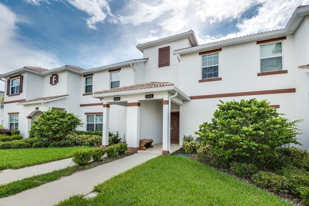 undefined 1566plunker 4 Bedroom Townhouse by RedAwning 3