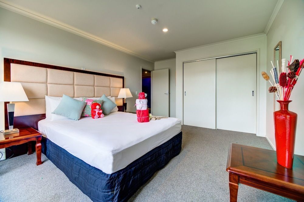 Silver Fern Lodge Three Bedroom Apartment 5