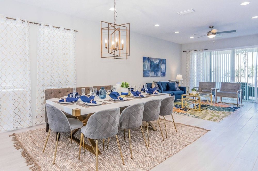 undefined Amazing Home 6 Bedrooms with 6 Suites and private pool at Encore EC7483