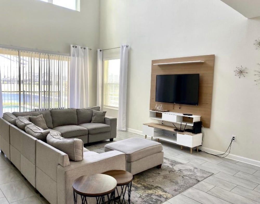 Safari Island by Orlando Short Term House (Champion Gate Resort.. Game room, pri) 29