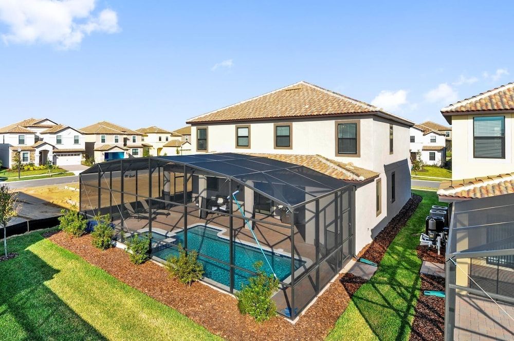 undefined Decorated 6 beds at Champions Gate 4