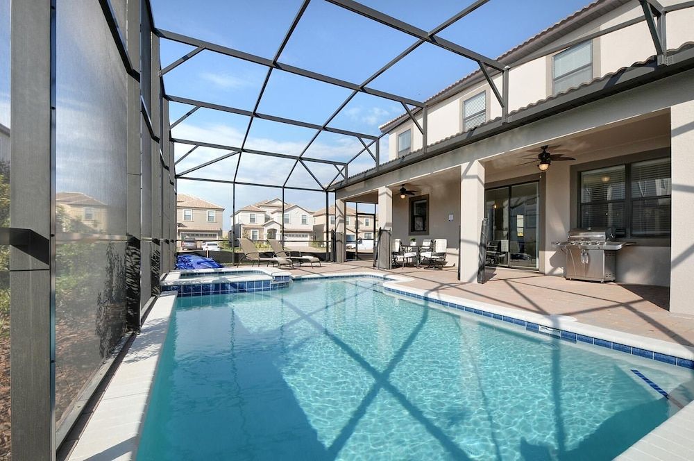 undefined Decorated 6 beds at Champions Gate 6