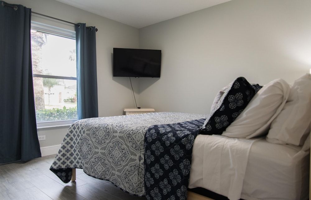 Casablanca Villaview by Orlando Short Term House (Gated Community!!  Sparkling private ) 6