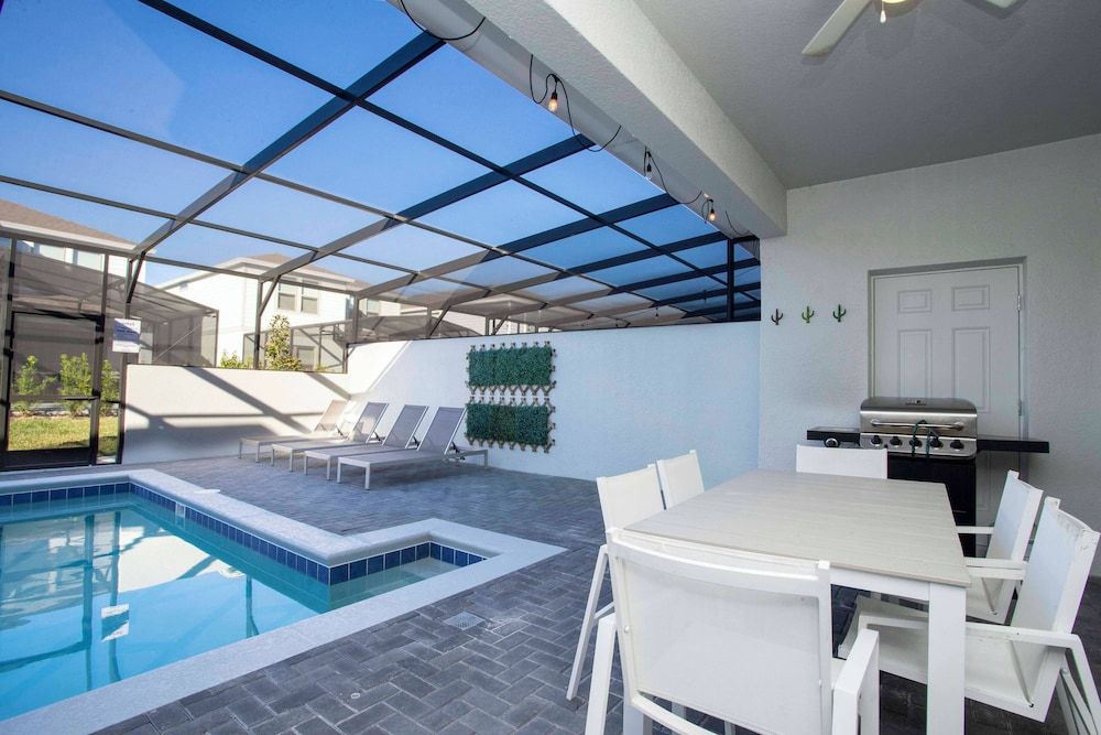 undefined Gorgeous Themed Townhome at Windsor at Westside WW8915