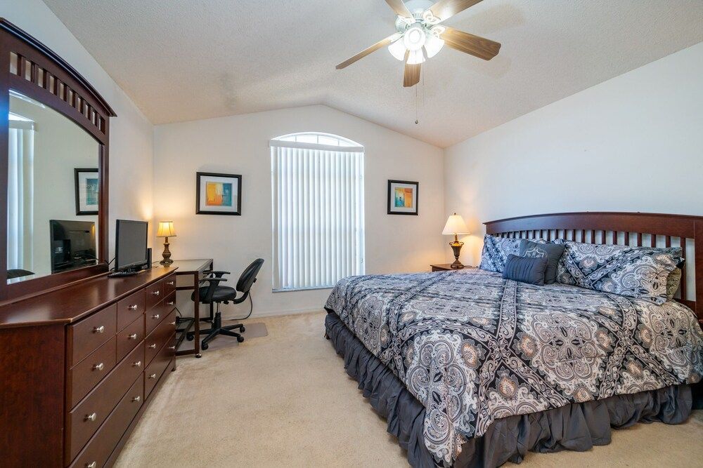 639 4-bed Orlando Vacation Home Near Disney House 5
