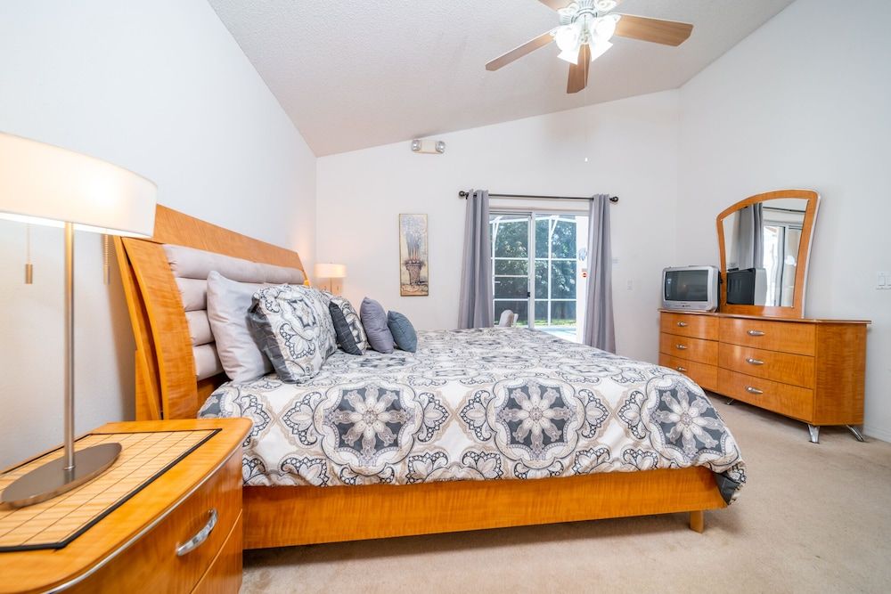 639 4-bed Orlando Vacation Home Near Disney House