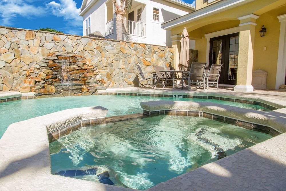 undefined Reunion Disney Villa 4