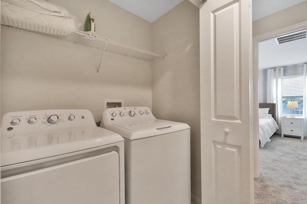 undefined 392 OC - 4BR Splendor: Private Pool 10