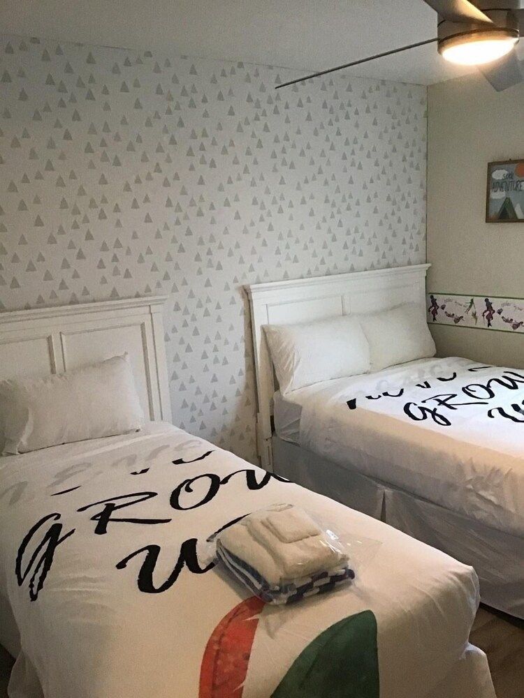 4802 LL Dream Getaway Luxury Townhome w/ Pool Condo, Multiple Beds (4802 LL Dream Getaway Luxury Townhome) 5