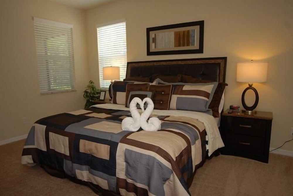 undefined Veranda Palms IHR 3084