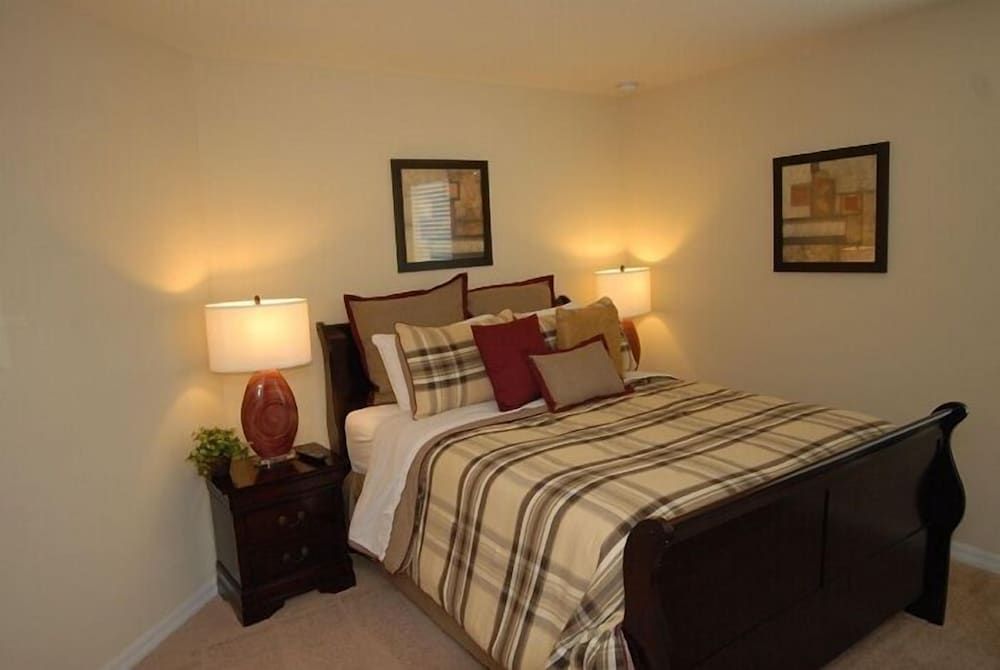 undefined Veranda Palms IHR 3084 7