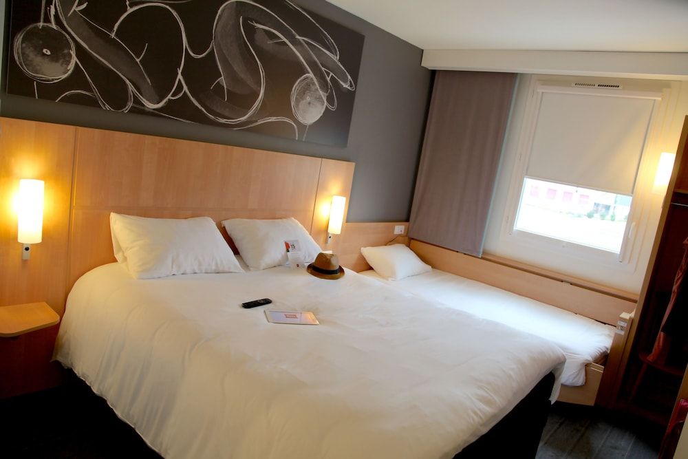Room, Multiple Beds