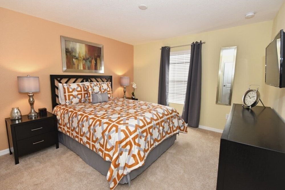 undefined Storey Lake IHR 3058 4