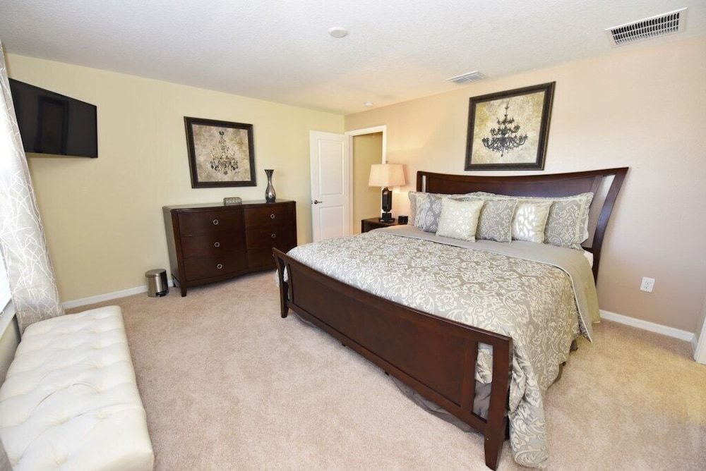 undefined Storey Lake IHR 3058 3